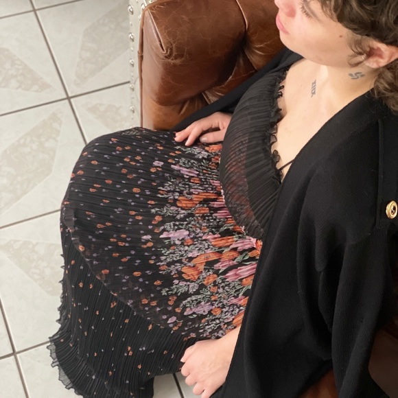 Vintage Sunray pleated cdress w/ spaghetti straps - Picture 16 of 16